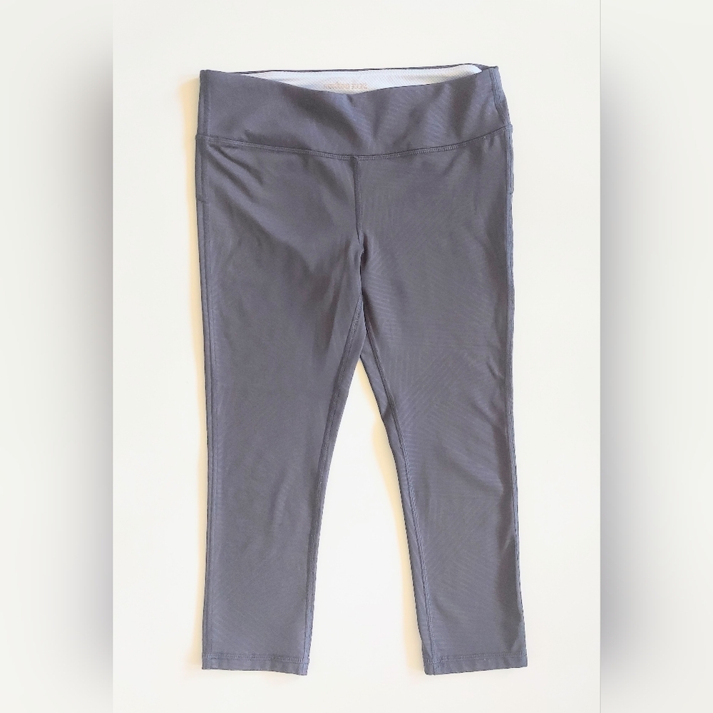 Marika Sport Stretch Capri Leggings Gray Geo Pattern Size Medium 8-10